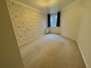 Bedroom- click for photo gallery